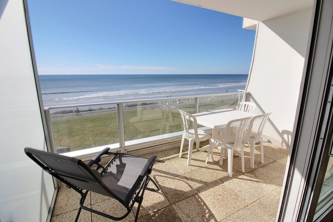 /picture/helios/116215201/ESPADON C1/13_2026-04-10CEST18h00-09.jpg